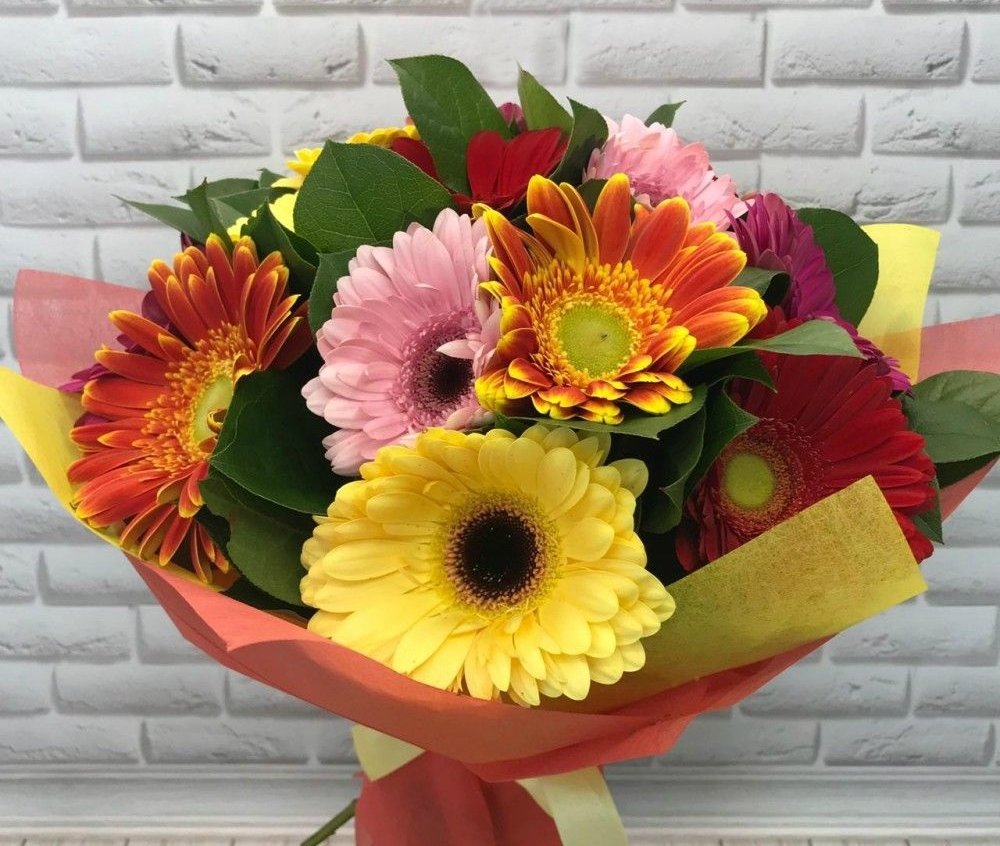 Букет цветов из: Герберы в Кагальницкой