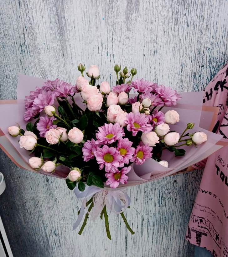 Букет цветов из: Розы и Хризантемы в Кагальницкой