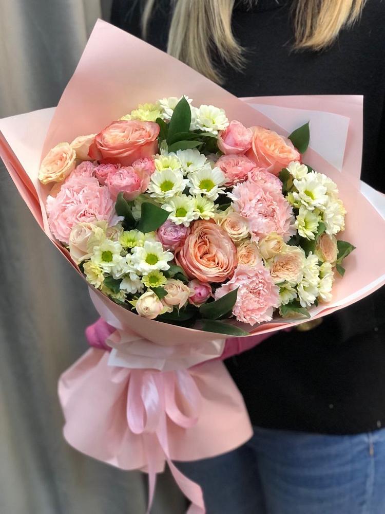 Букет цветов из: Гвоздики, Розы и Хризантемы в Кагальницкой