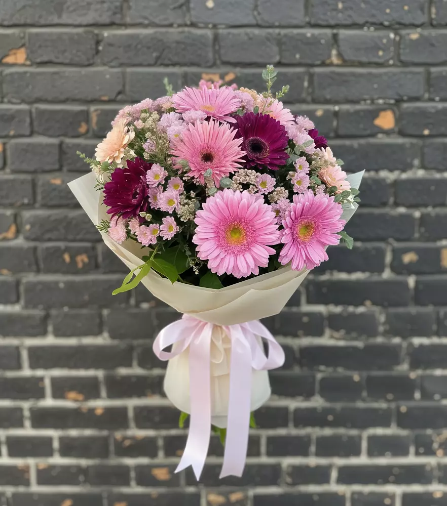 Букет цветов из: Герберы и Хризантемы в Кагальницкой