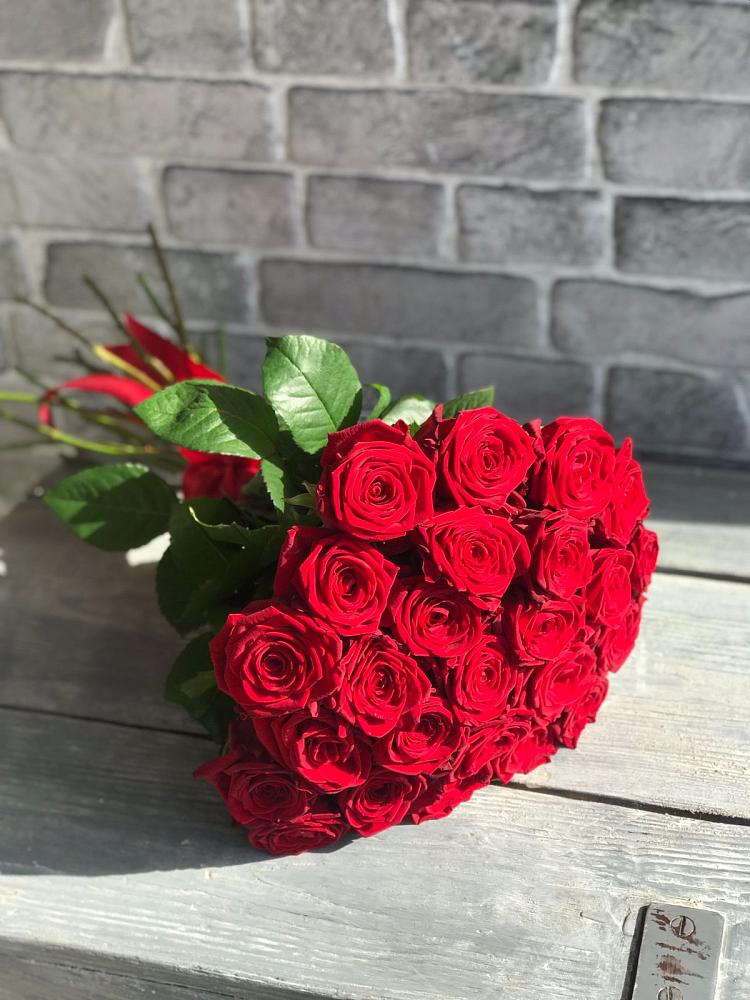 Букет Красные розы Фридом в Кагальницкой