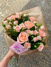 Букет цветов из:  Розы в Кагальницкой