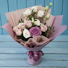 Букет цветов из:  Розы и Лизиантусы в Кагальницкой