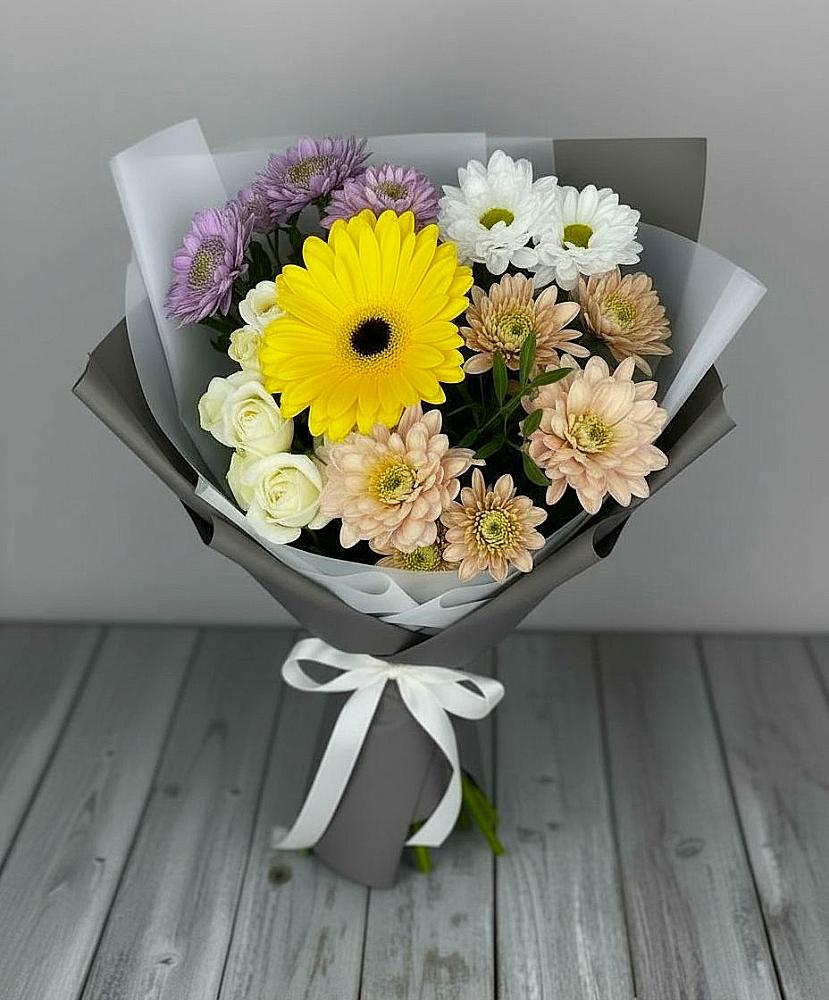 Букет цветов из: Розы, Герберы и Хризантемы в Кагальницкой