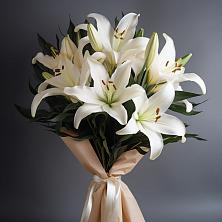 Букет цветов из:  Лилии в Кагальницкой
