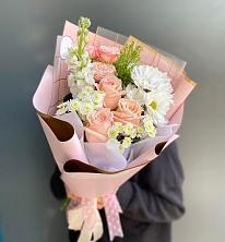 Букет цветов из:  Хризантемы и Розы в Кагальницкой