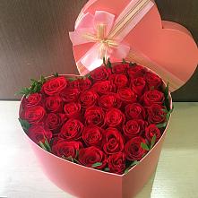 Цветочная композиция из Розы в коробке в виде сердца в Кагальницкой