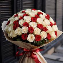 Букет Премиум микс Рэд энд Вайт в Кагальницкой