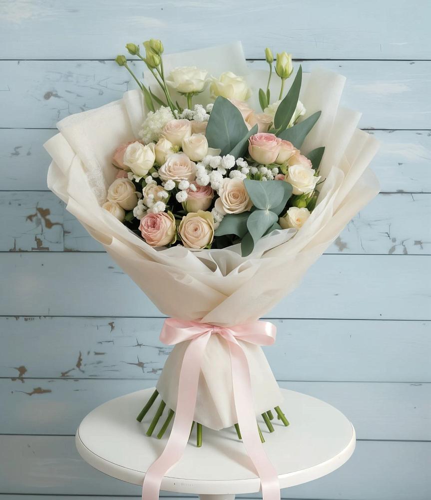 Букет цветов из: Розы и Лизиантусы в Кагальницкой