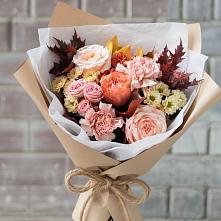 Букет цветов из:  Гвоздики, Хризантемы и Розы в Кагальницкой
