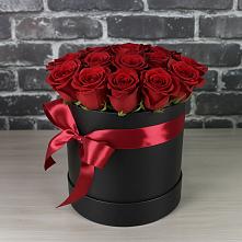 Цветочная композиция из Розы в шляпной коробке в Кагальницкой