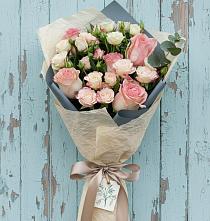 Букет цветов из:  Розы #REPLACE_PRED# Кагальницкой