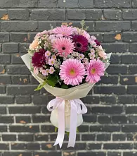 Букет цветов из:  Герберы и Хризантемы в Кагальницкой