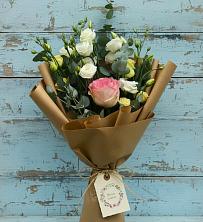 Букет цветов из:  Розы и Лизиантусы в Кагальницкой