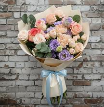 Букет цветов из:  Розы, Лизиантусы и Гвоздики #REPLACE_PRED# Кагальницкой