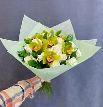 Букет цветов из:  Орхидеи и Розы в Кагальницкой