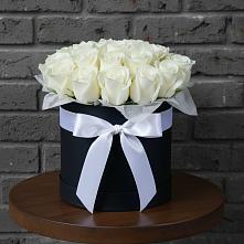 Цветочная композиция из Розы в шляпной коробке в Кагальницкой